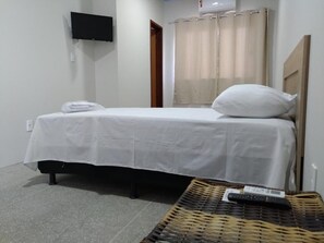 Minibar, camas plegables/adicionales, wifi gratis y ropa de cama