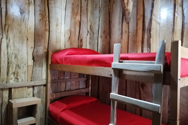3 habitaciones y ropa de cama