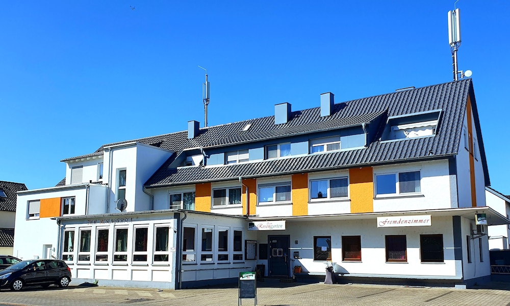 Hotel Zum Rosengarten - Rüsselsheim