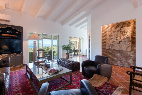 Living room - Villa Al'Azraa by CorfuEscapes (Corfu)