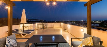 Private Roof Top Terrace Overlooking Pool in Pyla