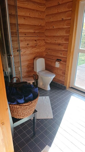 Bademäntel, Handtücher, Toilettenpapier