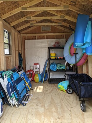 Children’s area - Beautifully redone,  fenced yard,  fire pit,  close to the lake
 (Grand Haven)
