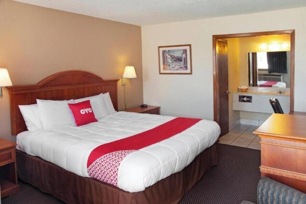 WiFi (free), bed sheets
