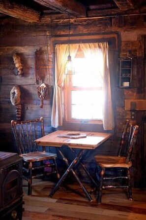 Dining - Renovated 1800s Pioneer Cottage (Franklin Township)