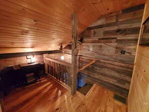 Interior - Renovated 1800s Pioneer Cottage (Franklin Township)