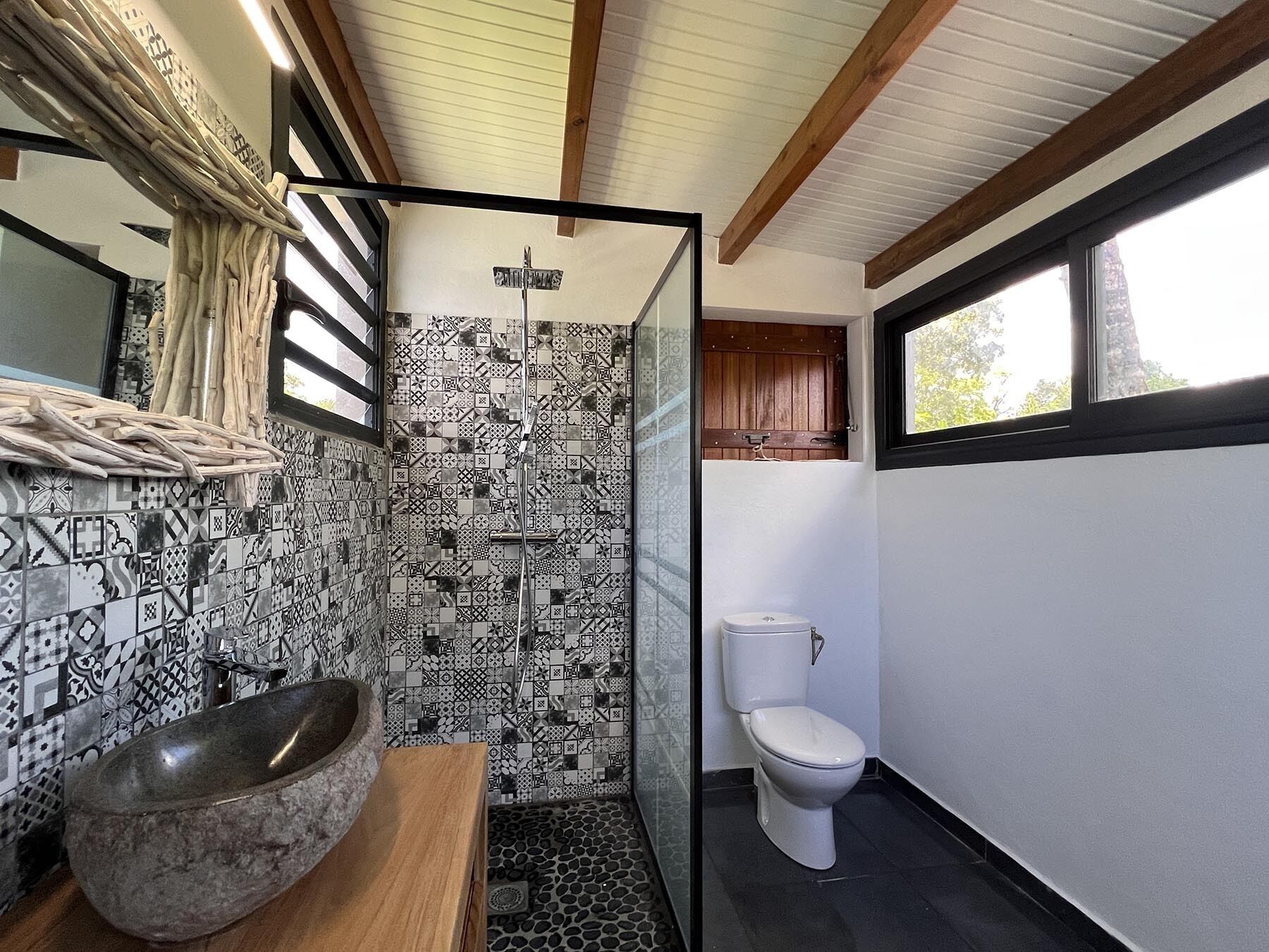 Shower, hair dryer, towels, toilet paper