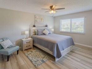 Condo | 1 chambre, fer et planche à repasser, accès au Wi-Fi (inclus)