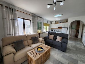 TV - 2 Bedrooms | Carabeo 99 | CG R991 (Nerja)