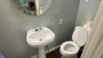 Douche, serviettes fournies