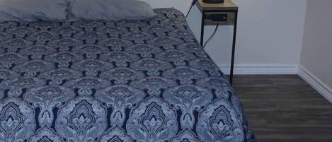 1 bedroom, WiFi, bed sheets