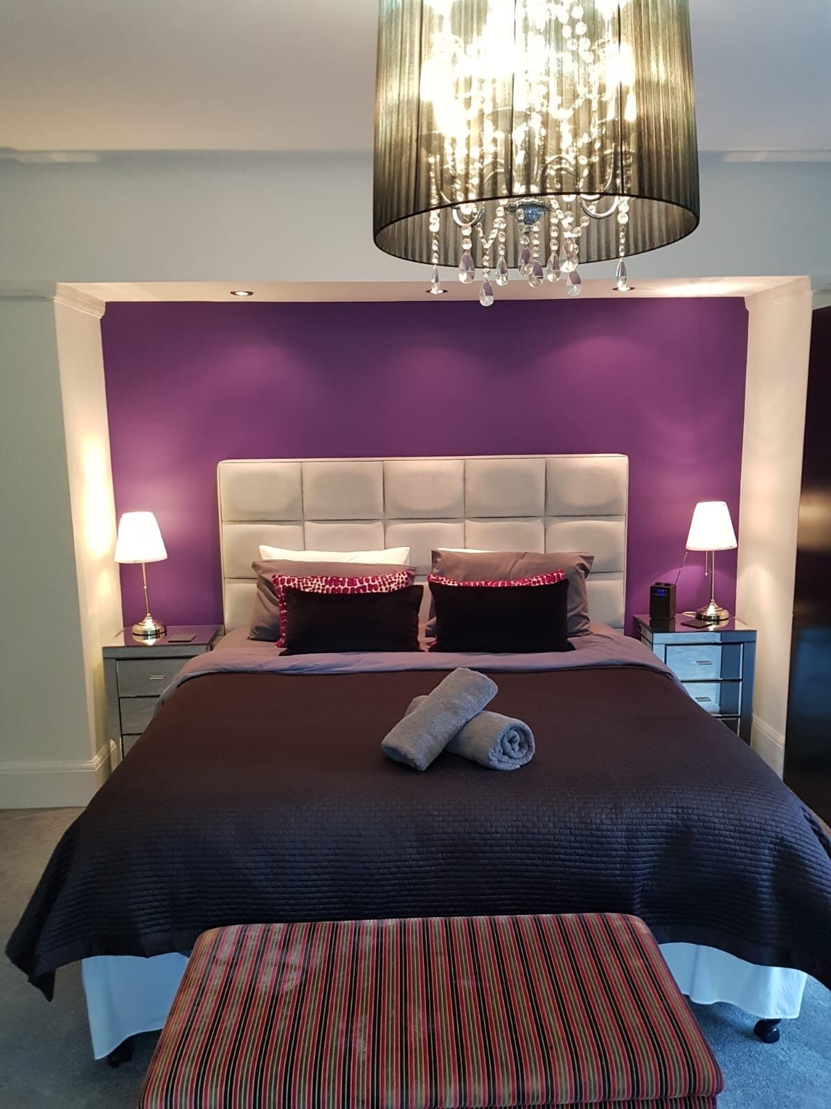 5 soverom, strykejern/-brett, wi-fi og sengetøy