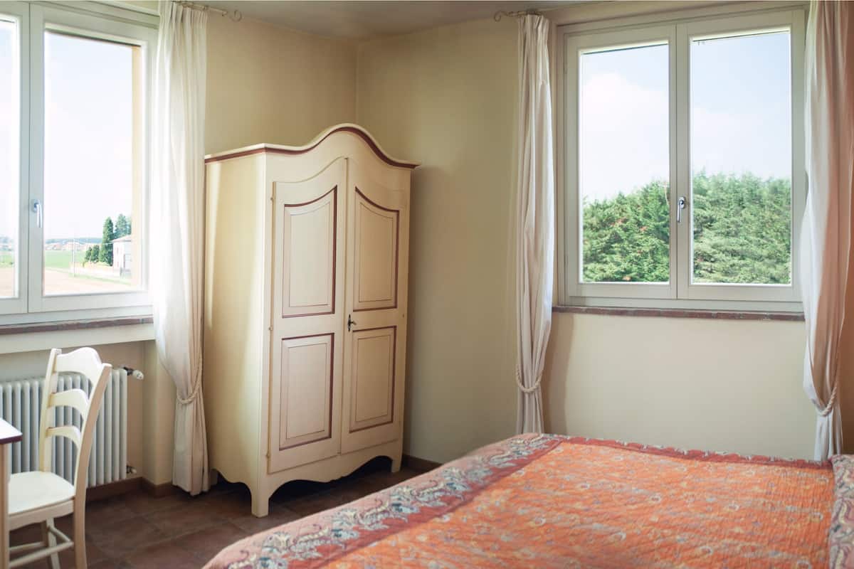 더블룸 | 메모리폼 침대, 책상, 무료 WiFi