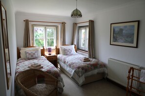5 chambres, fer et planche à repasser, Wi-Fi gratuit, draps fournis
