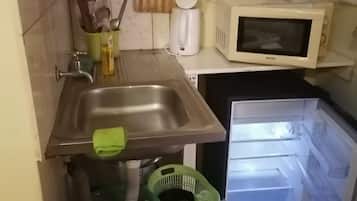 Apartment, 2 Bedrooms | Private kitchenette | Mini-fridge, microwave, stovetop, electric kettle