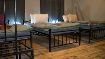Free WiFi, bed sheets