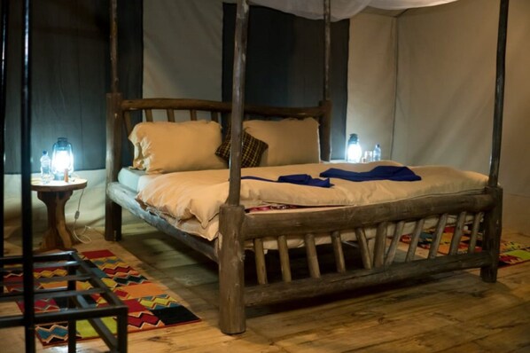 Double Room | Free WiFi, bed sheets - Maisha Serengeti Camps (Arusha)
