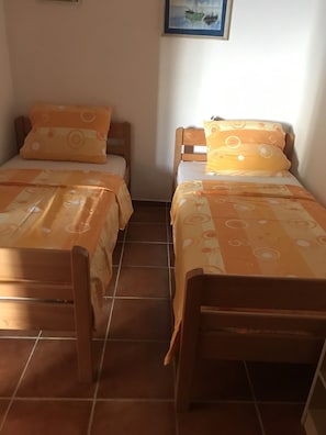 2 bedrooms, bed sheets
