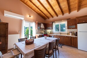 家庭獨棟房屋 | 私人廚房 | 電冰箱、烤箱、爐台、洗碗機