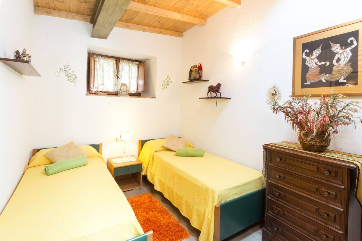 ห้องแฟมิลี่ทริปเปิล, 2 ห้องนอน, วิวสวน | เครื่องนอนระดับพรีเมียม, ผ้านวมขนเป็ด, เตียงเมมโมรีโฟม