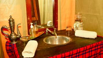 Tente | Lavabo de la salle de bain