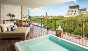 屋外ダイニングエリア