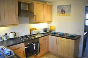 Private kitchen - Ingle Mews - Accomadates 1 - 7 people (Beverley)