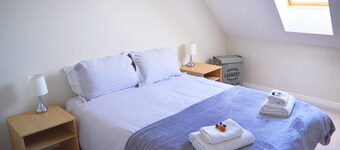 Ingle Mews - Accomadates 1 - 7 people