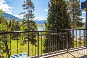 Property grounds - Walk to Shops - Beautiful Views, On Lake Dillon, Hot Tubs & Pool (Dillon)