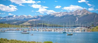 Beautiful Views, Lake Dillon Location, Pool & Hot Tubs