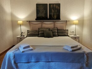 3 bedrooms, iron/ironing board, free WiFi, bed sheets