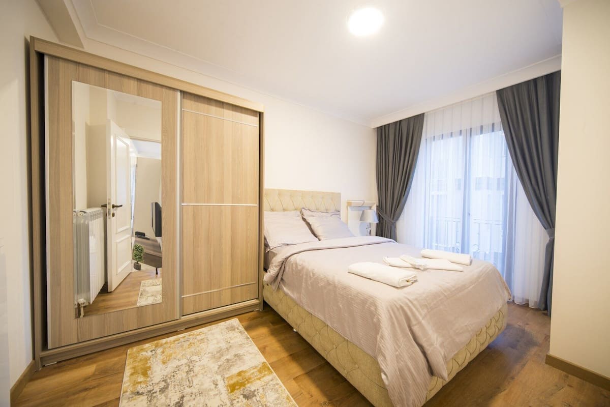 1 bedroom, Frette Italian sheets, premium bedding, iron/ironing board