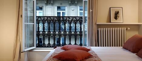 3 Schlafzimmer, Schreibtisch, Bügeleisen/Bügelbrett, kostenloses WLAN