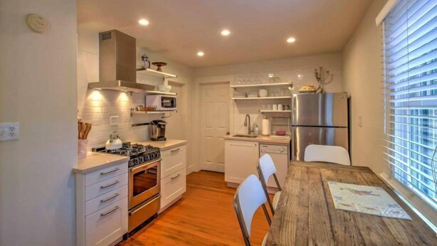 House (1519_NTejon) | Private kitchen | Coffee/tea maker, fridge, microwave, stovetop - 1519_ntejon (Colorado Springs)