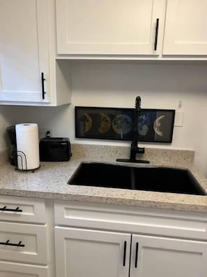 Fridge, microwave, oven, stovetop - Blocks from the beach, enjoy this newly renovated studio. (Hermosa Beach)