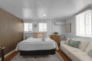 1 bedroom, desk, iron/ironing board, travel crib - Blocks from the beach, enjoy this newly renovated studio. (Hermosa Beach)