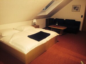 Soundproofing, iron/ironing board, free WiFi - Hotel Friesenhof (Westoverledingen)