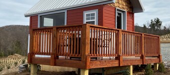 A View for Two: Tiny House with BIG VIEWS