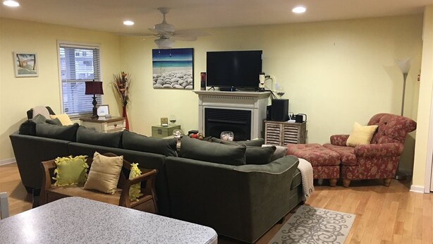 TV, fireplace, DVD player - Nw1206 Ocean Avenue, Unit 103 (North Wildwood)