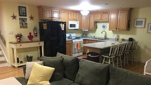 3 bedrooms, cots/infant beds, free WiFi - Nw1206 Ocean Avenue, Unit 103 (North Wildwood)