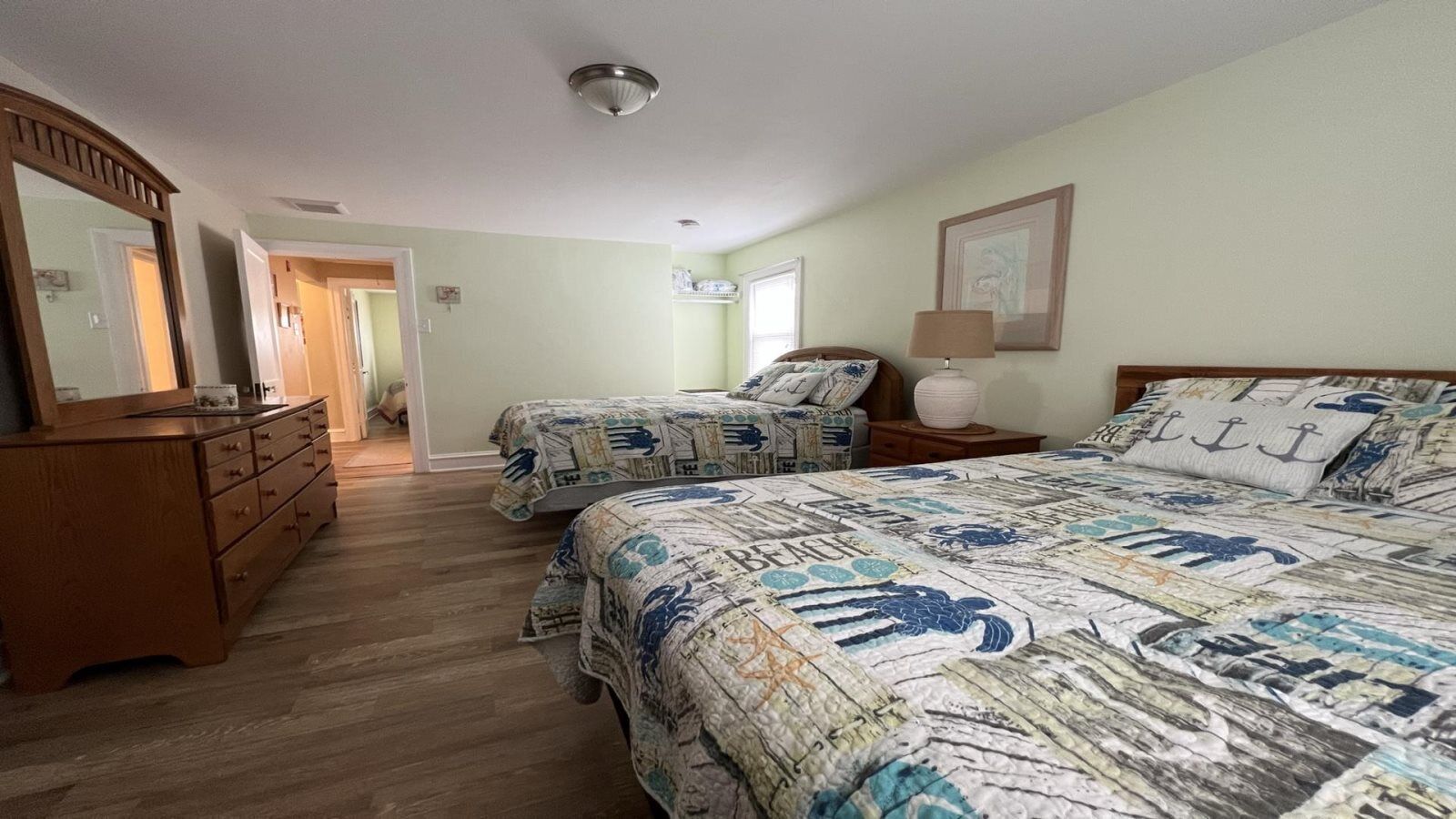 Condo (WW242 East Hand Avenue, 2nd Floor) | Bahagian luar