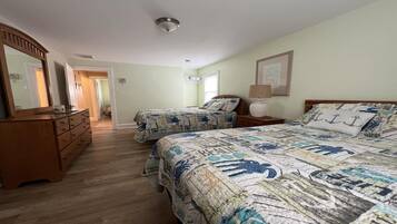 Condo (WW242 East Hand Avenue, 2nd Floor) | Ngoại thất