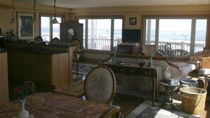 Condo | Living room