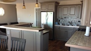 Unclassified image, 2 of 21, button - Nw118 East Spruce Avenue, Unit 1 (North Wildwood)