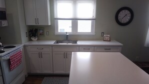 Unclassified image, 3 of 16, button - Nw129b West Spruce Avenue (North Wildwood)
