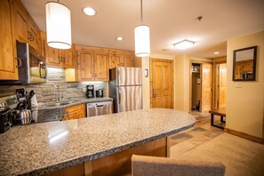 Condo, 1 Bedroom | Dapur peribadi