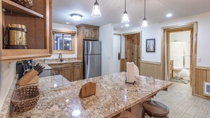 Private kitchen - Snow Flower by Blueswell (Park City)