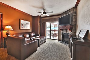 Living room - Westgate 4 Bedroom by Blueswell (Park City)