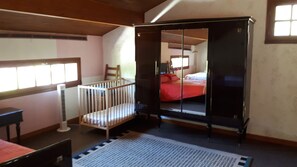 3 Schlafzimmer, Bügeleisen/Bügelbrett, WLAN, Bettwäsche