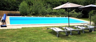 Comfortabele villa met groot verwarmd12x6m zwembad en tuin van 5000 m².